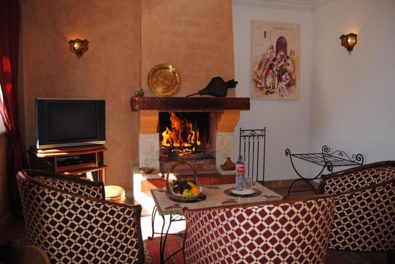 Bed and Breakfast Les Tourmalines Afeggou Exterior foto