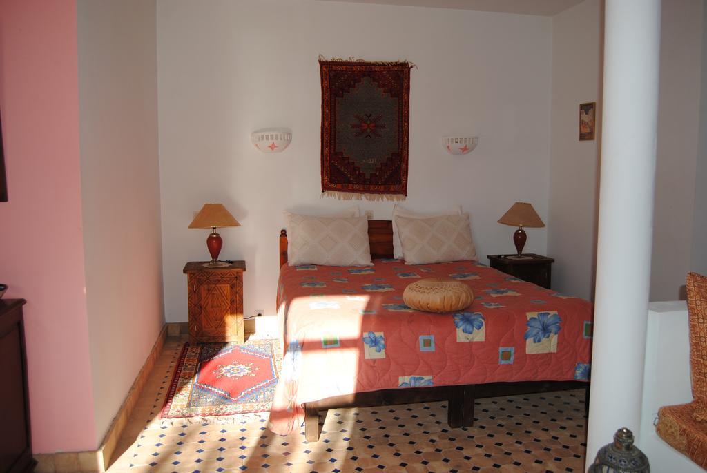 Bed and Breakfast Les Tourmalines Afeggou Exterior foto